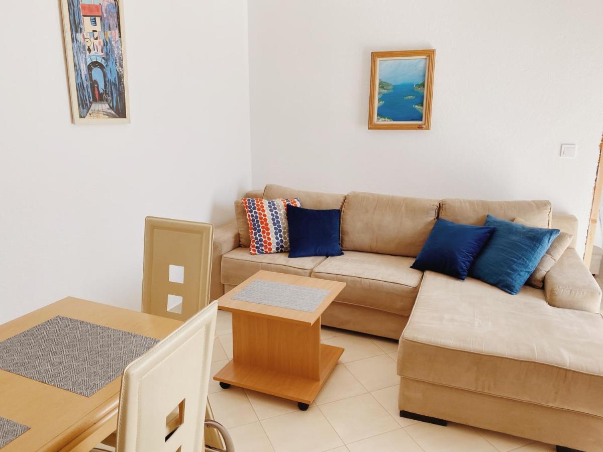 Apartments Sneki Baošići Екстериор снимка