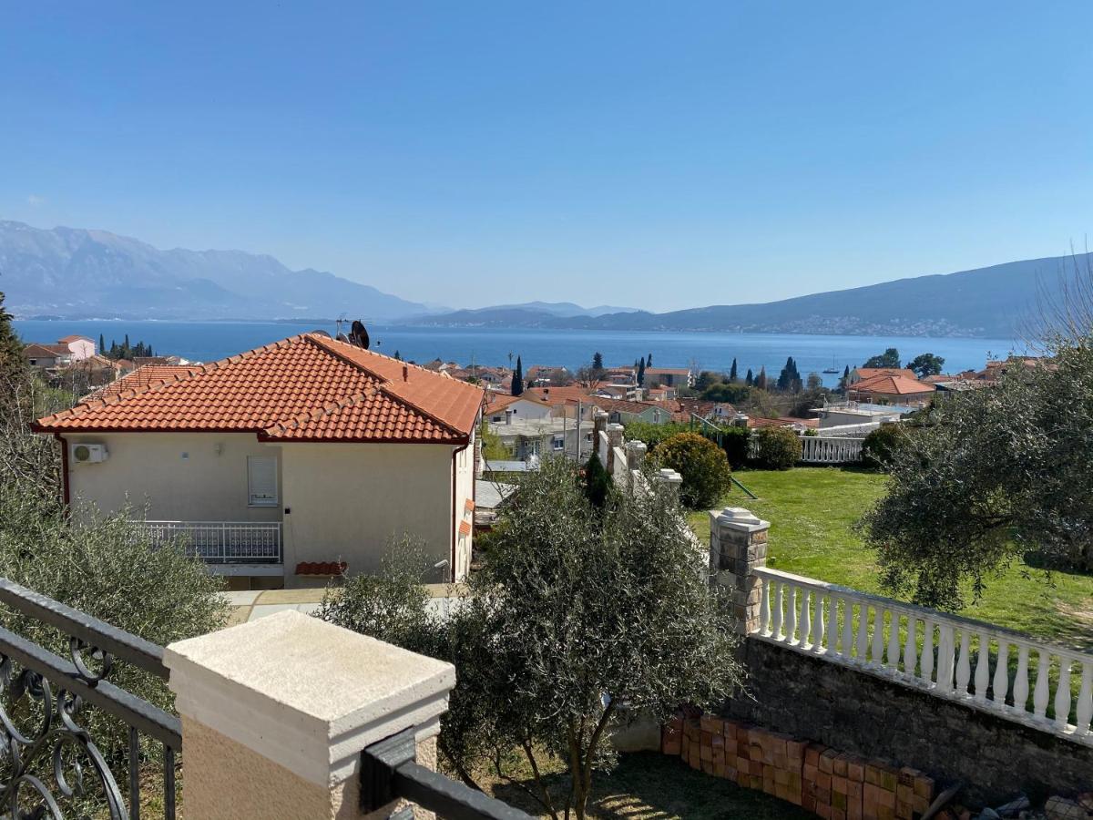 Apartments Sneki Baošići Екстериор снимка